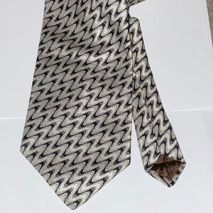 PIERRE BALMAIN PARIS 100% SILK VINTAGE TIE 4”x54”